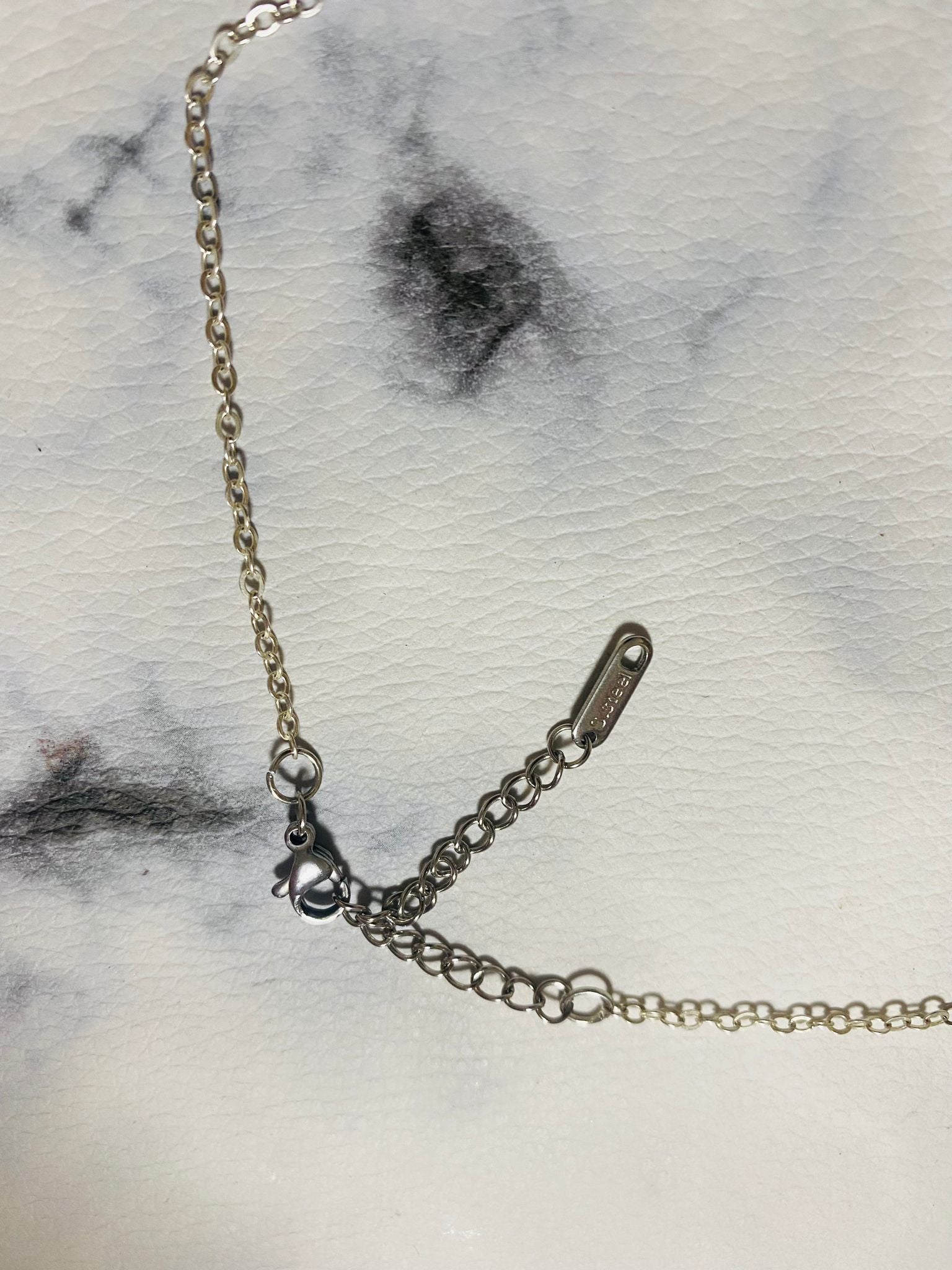 Colar Granito Lunar Glambox