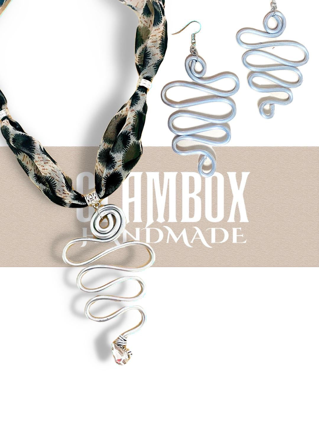 Brinco Sagrada Serpente Glambox