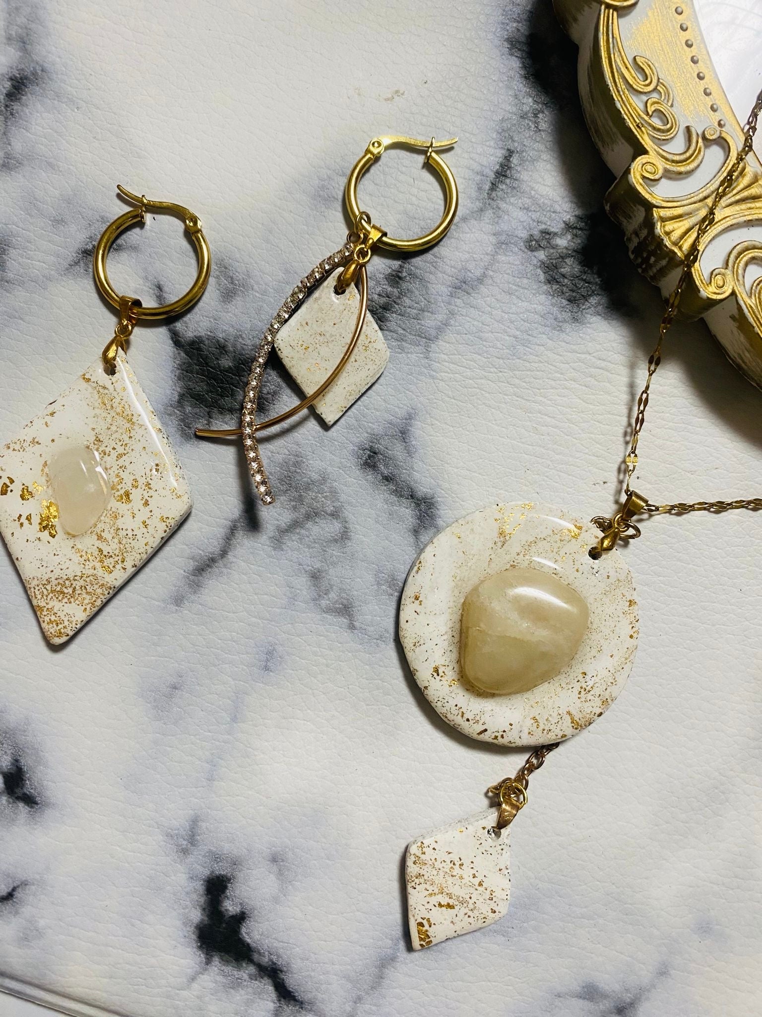 Colar De Pedra Quartzo Glambox